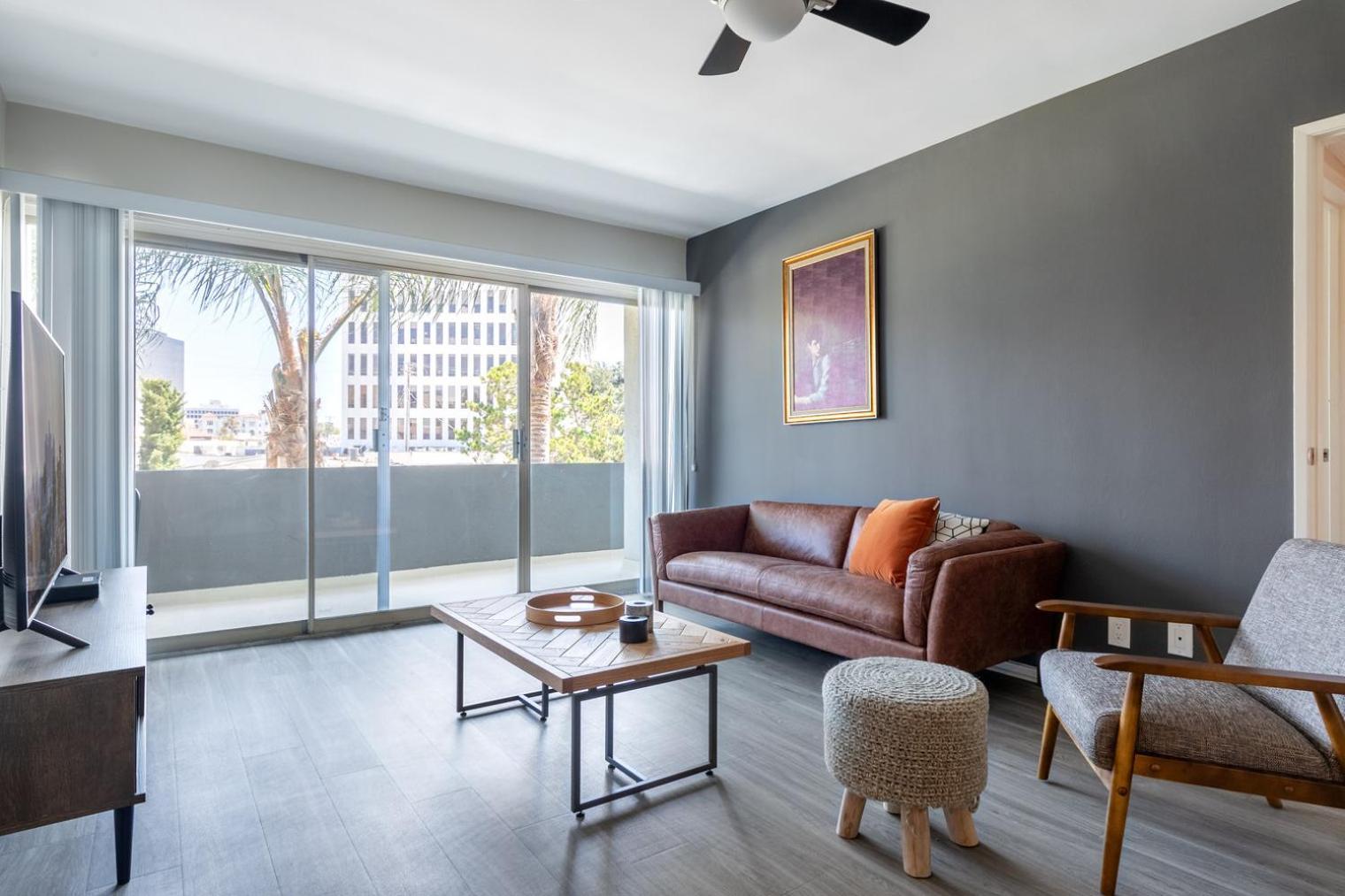 Apartment Brentwood 2br W Outdoor Pool Nr Shops Lax-146 *