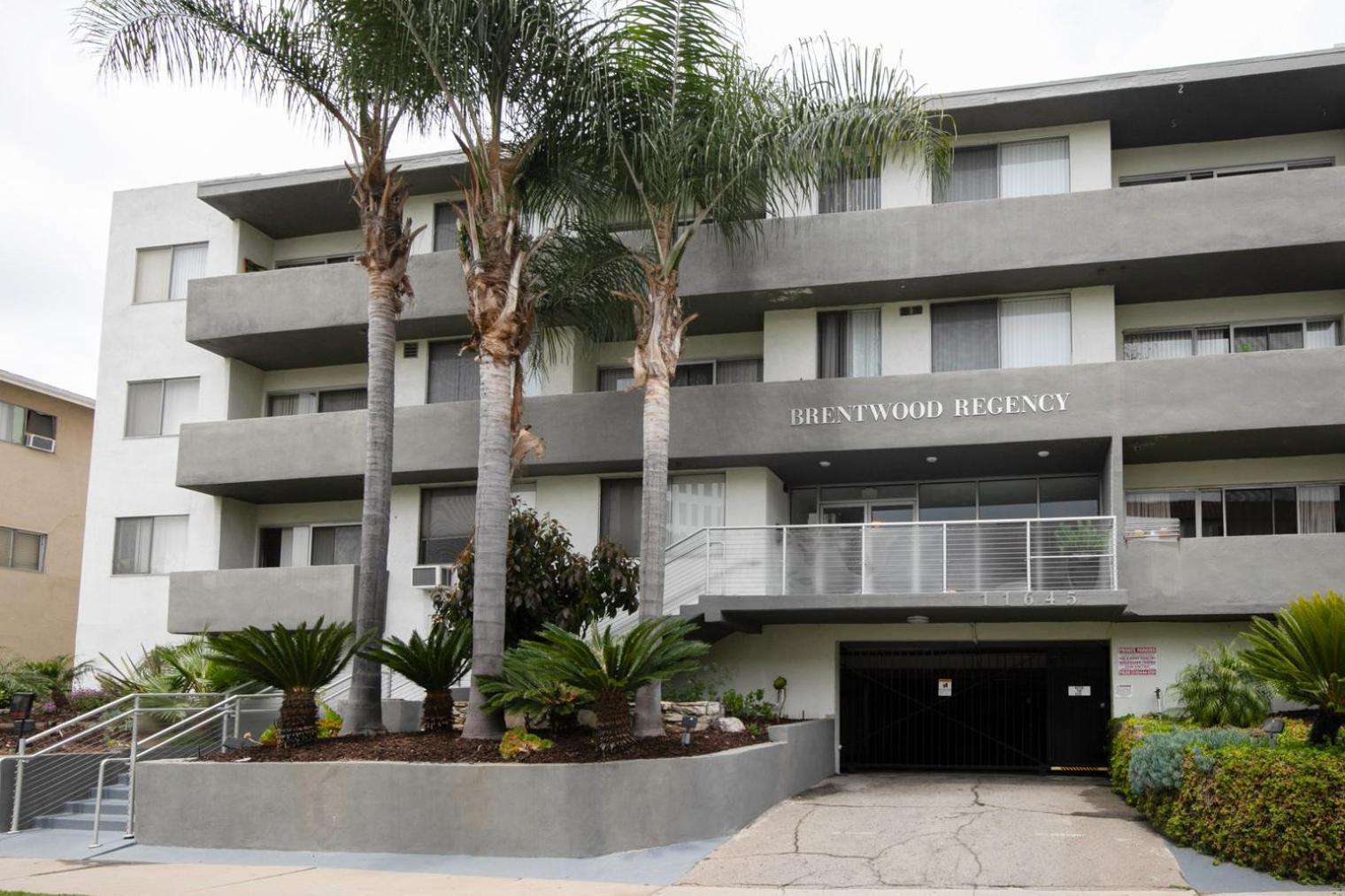 Brentwood 2br W Outdoor Pool Nr Shops Lax-146 Los Angeles