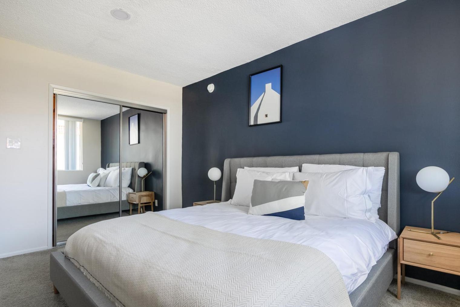 Brentwood 2br W Outdoor Pool Nr Shops Lax-146 Los Angeles