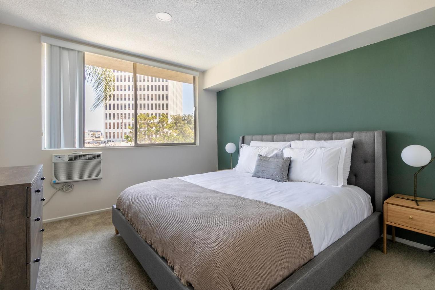 Brentwood 2br W Outdoor Pool Nr Shops Lax-146